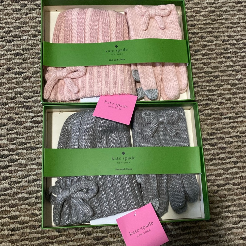 New in box Kate Spade Hat and Glove Set one size